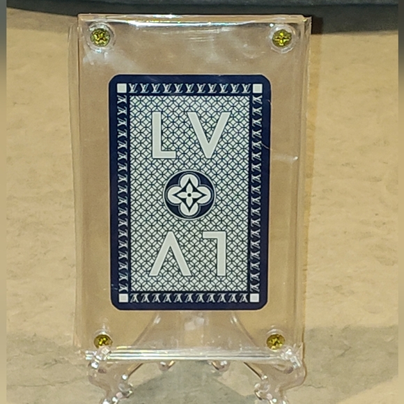 VINTAGE RARE LOUIS VUITTON JEU DE CARTES BLUE LV MONOGRAM 8 OF ♥️ PLAYING CARD - Picture 1 of 5